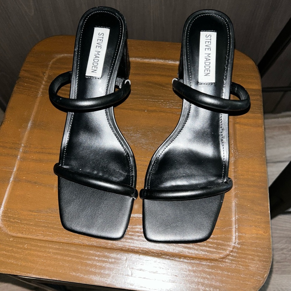 Steve Madden Lilah Sandal